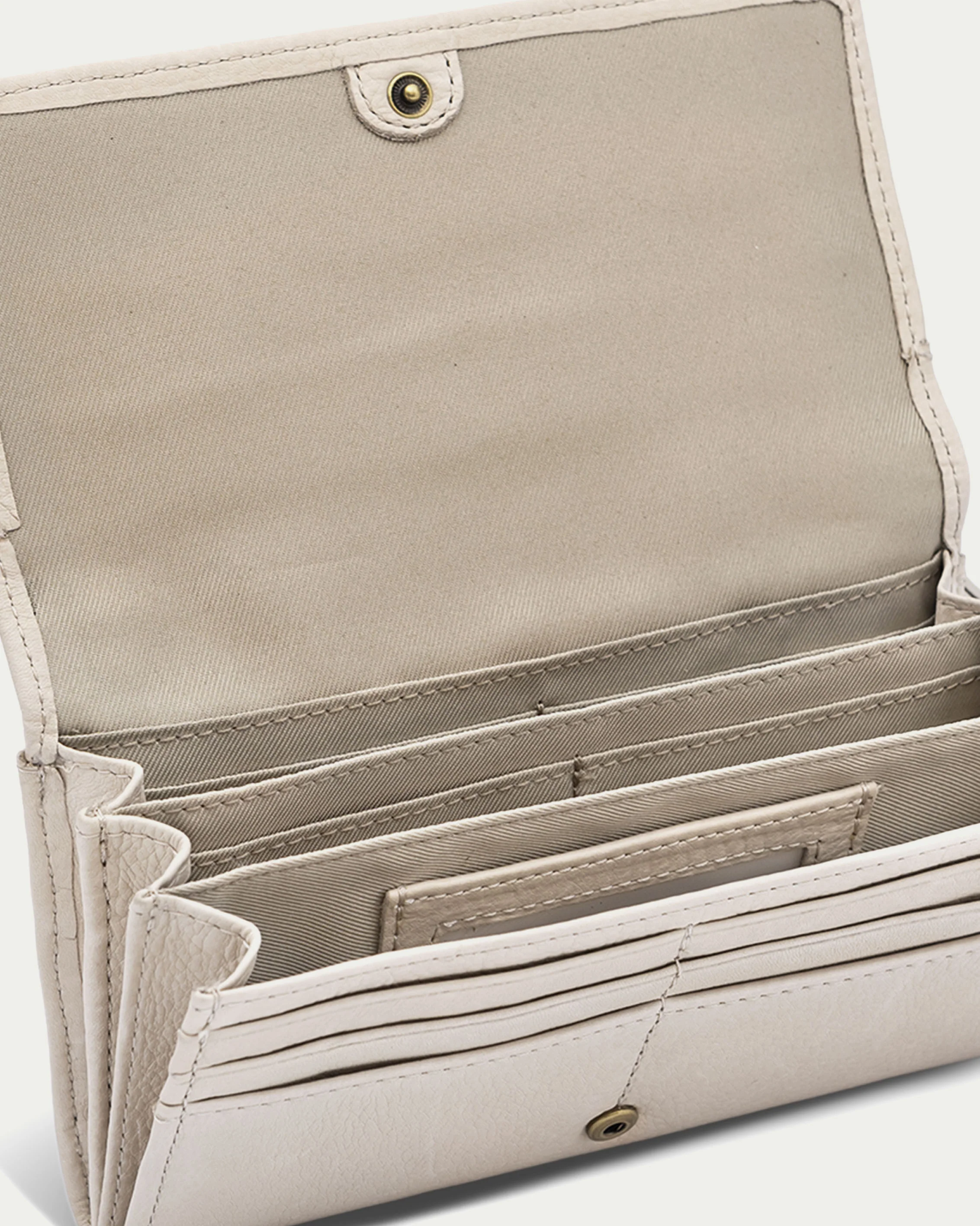 Hickory Bifold Wallet - Image 23