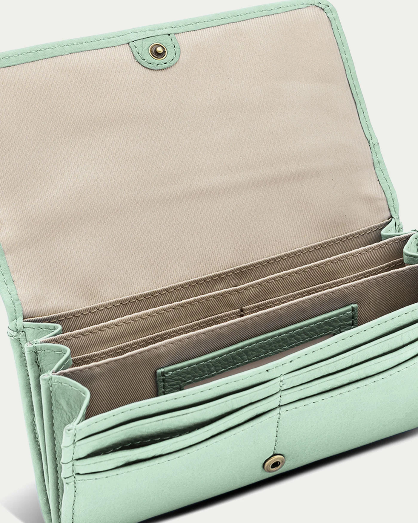 Hickory Bifold Wallet - Image 31