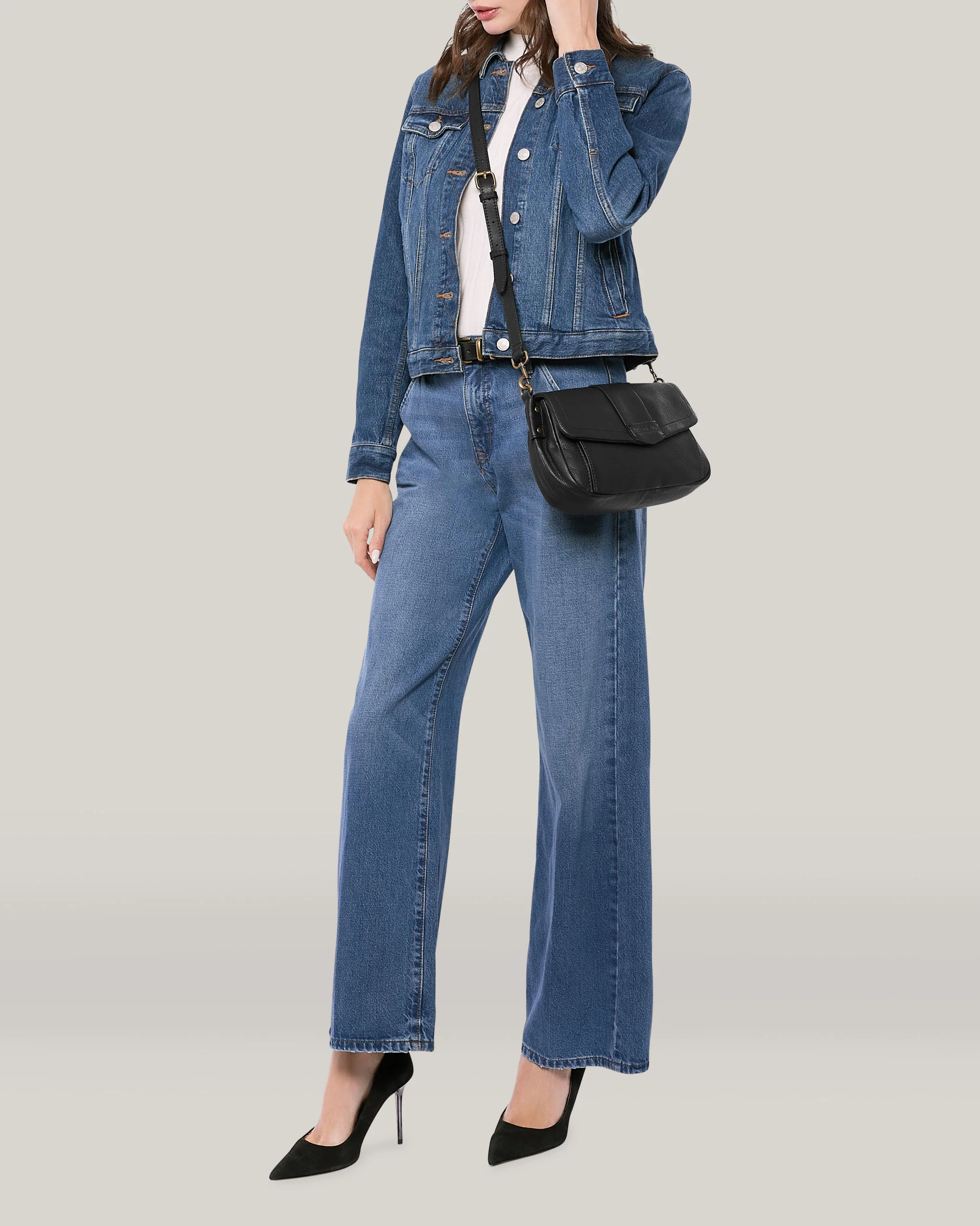 Mohegan Crossbody - Image 2