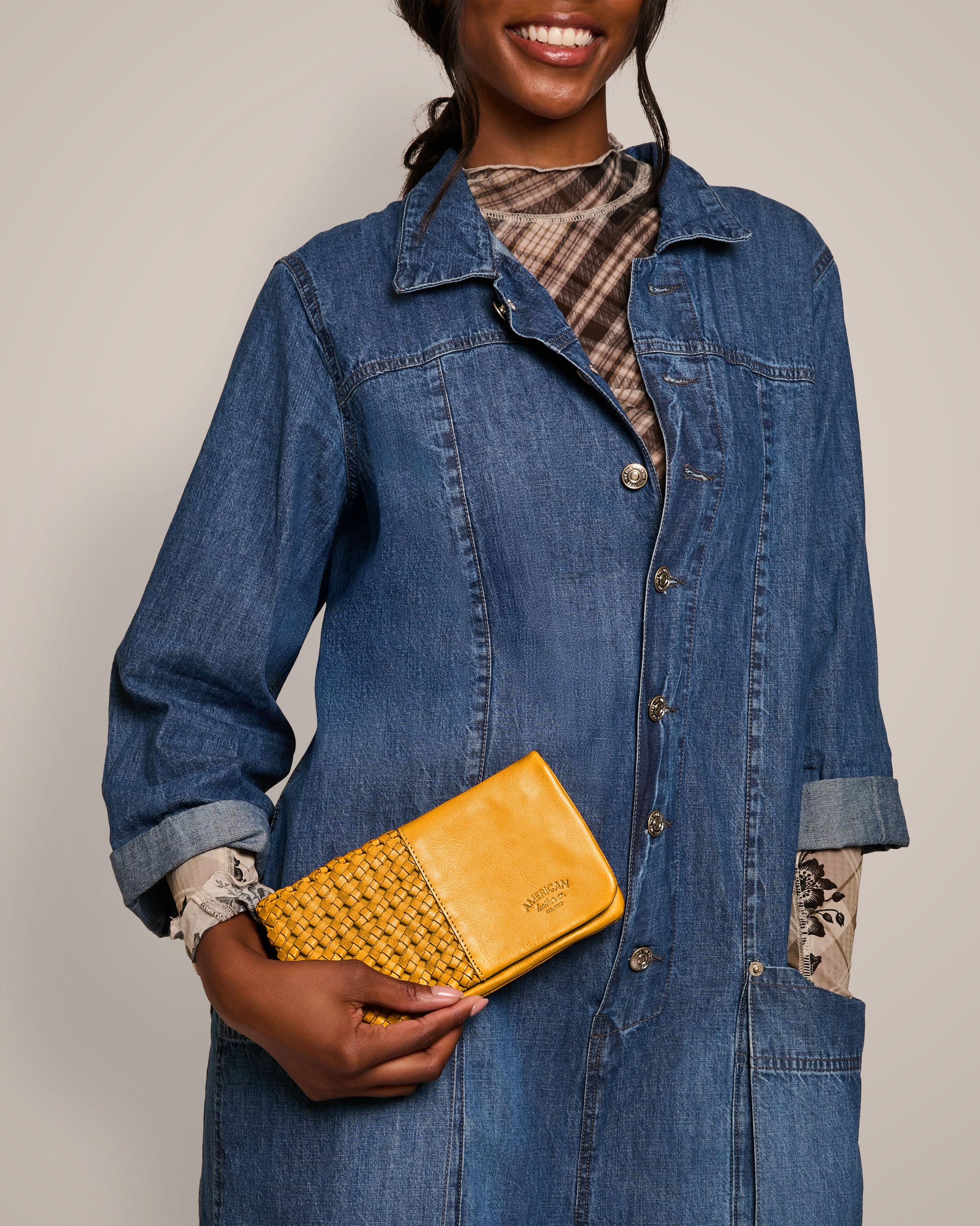 Webster Woven Bifold Wallet - Image 6